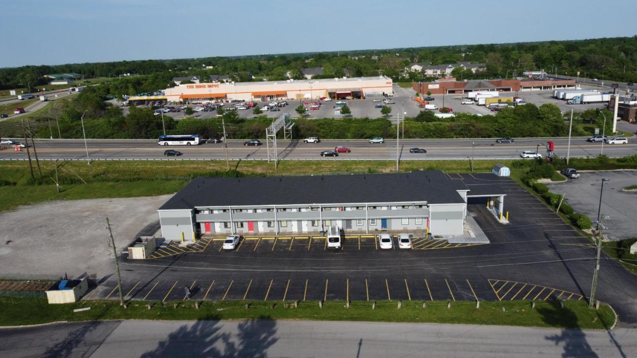 Days Inn By Wyndham Indianapolis East Post Road Extérieur photo