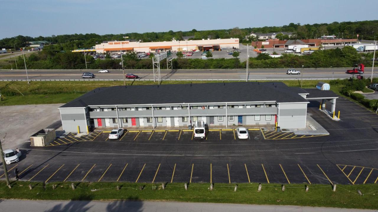 Days Inn By Wyndham Indianapolis East Post Road Extérieur photo