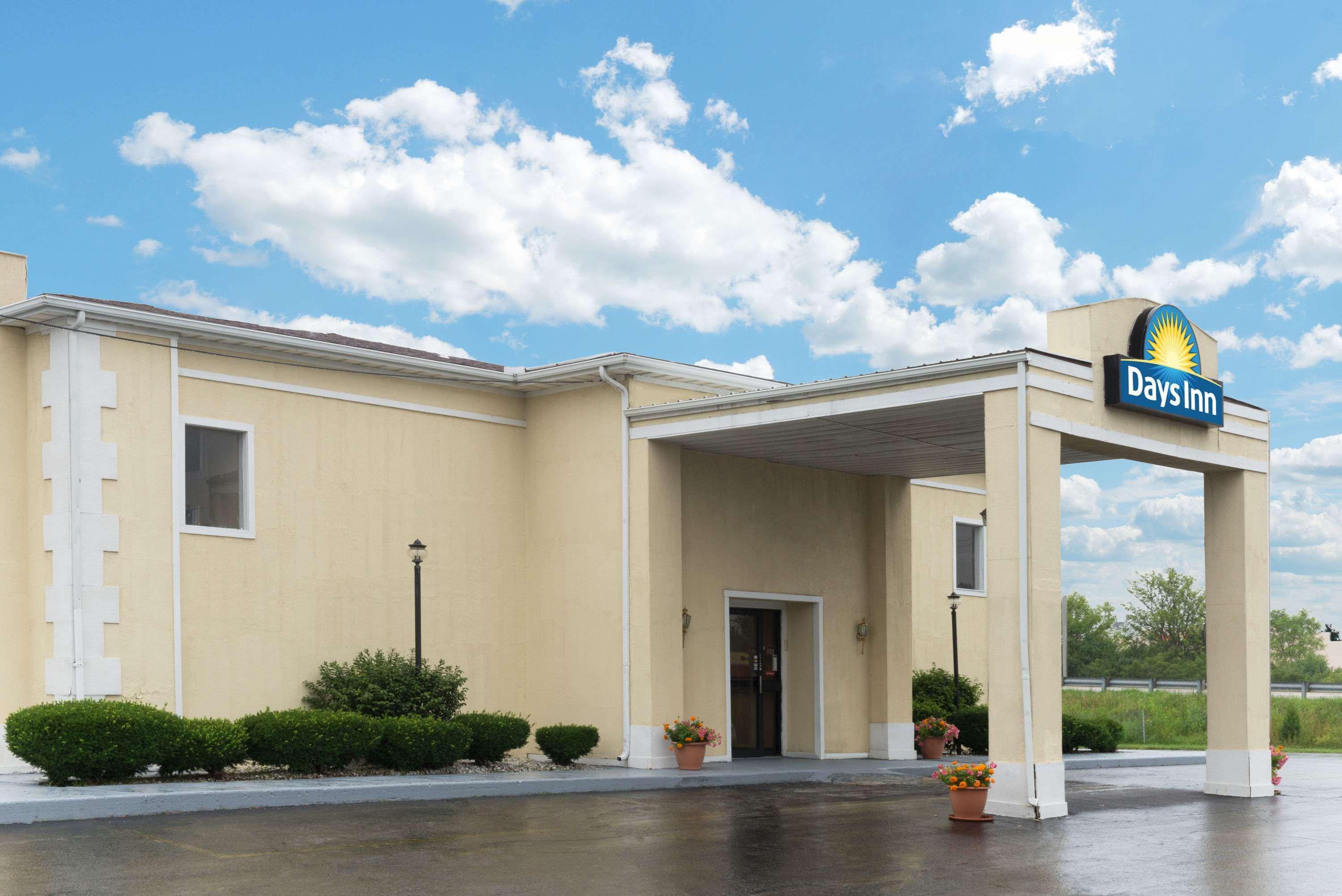 Days Inn By Wyndham Indianapolis East Post Road Extérieur photo